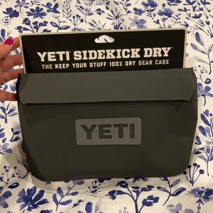 YETI SIDEKICK DRY